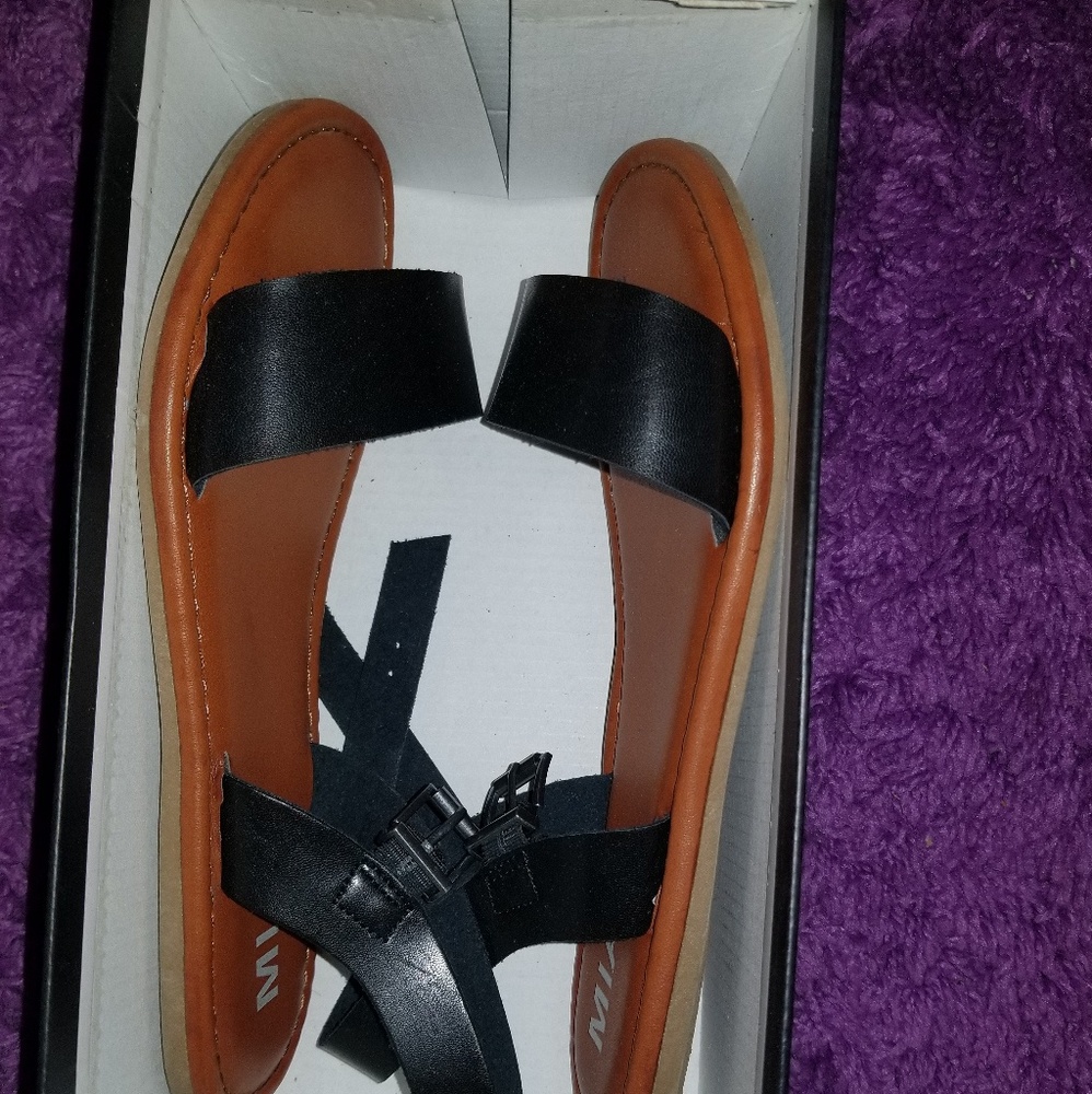Womens sandals